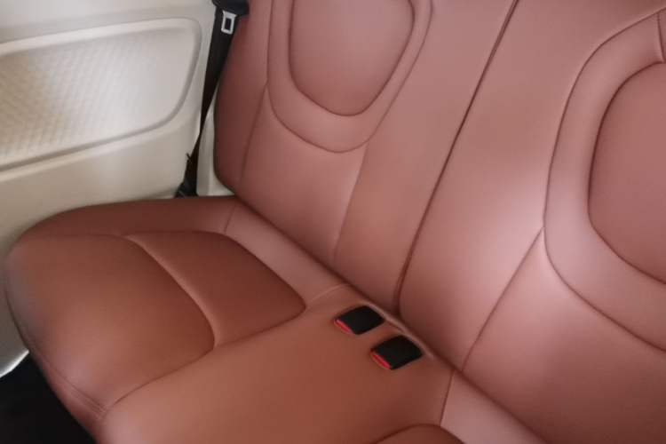 Used Wuling Hongguang MINIEV 2024 3rd Generation 215km Youth Edition Left Rear Seat
