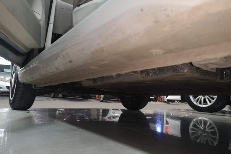Used Wuling Hongguang MINIEV 2024 3rd Generation 215km Youth Edition Left Side Sill