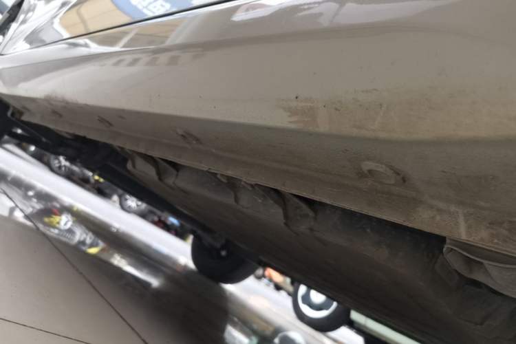 Used Wuling Hongguang MINIEV 2024 3rd Generation 215km Youth Edition Left Side Sill