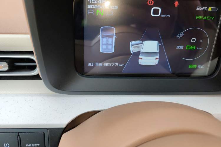 Used Wuling Hongguang MINIEV 2024 3rd Generation 215km Youth Edition Odometer Close Up