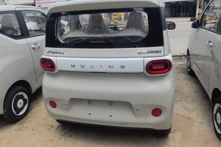 Used Wuling Hongguang MINIEV 2024 3rd Generation 215km Youth Edition Rear