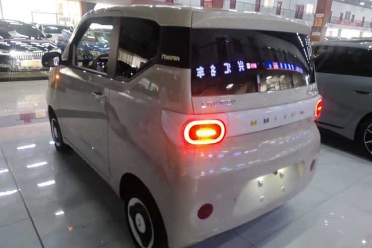 Used Wuling Hongguang MINIEV 2024 3rd Generation 215km Youth Edition Rear Left 45 Deg