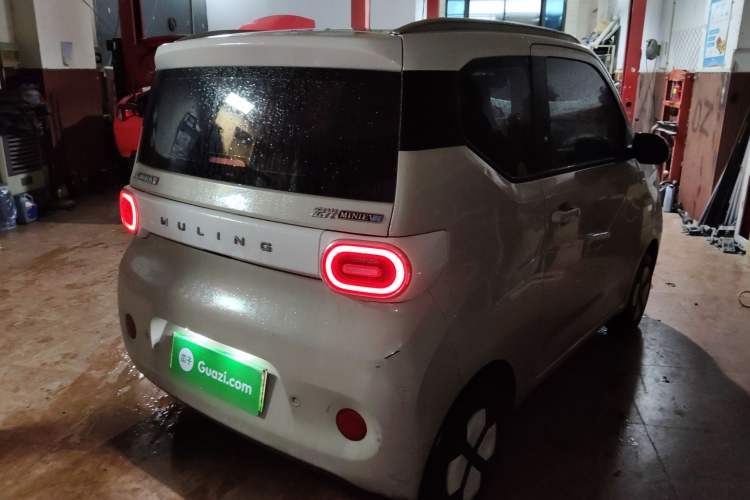 Used Wuling Hongguang MINIEV 2024 3rd Generation 215km Youth Edition Rear Right 45 Deg