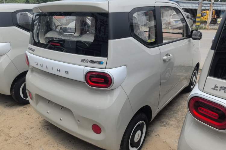 Used Wuling Hongguang MINIEV 2024 3rd Generation 215km Youth Edition Rear Right 45 Deg
