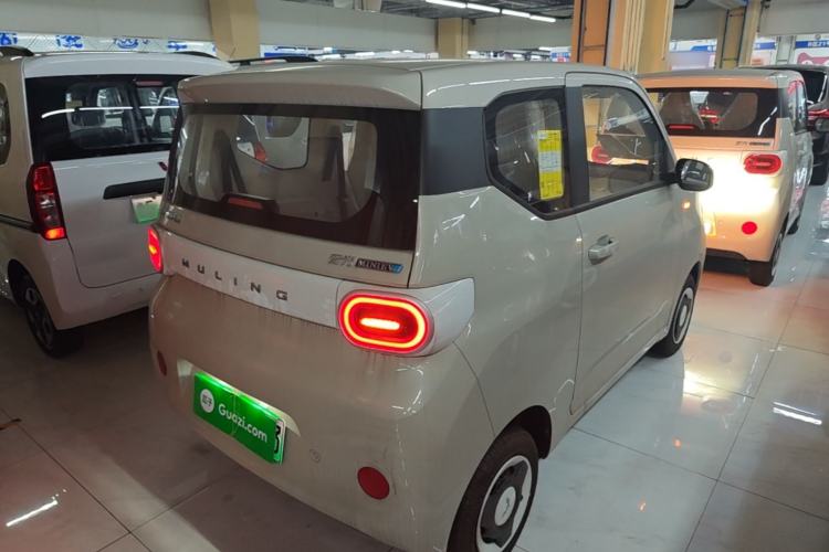 Used Wuling Hongguang MINIEV 2024 3rd Generation 215km Youth Edition Rear Right 45 Deg