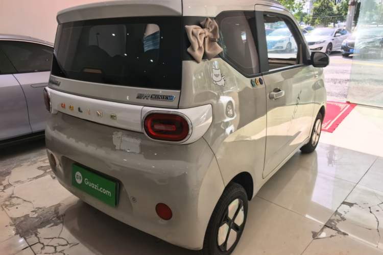 Used Wuling Hongguang MINIEV 2024 3rd Generation 215km Advanced Version Rear Right 45 Deg
