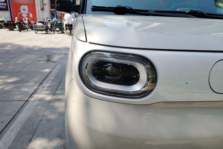 Used Wuling Hongguang MINIEV 2024 3rd Generation 215km Advanced Version Right Front Headlight
