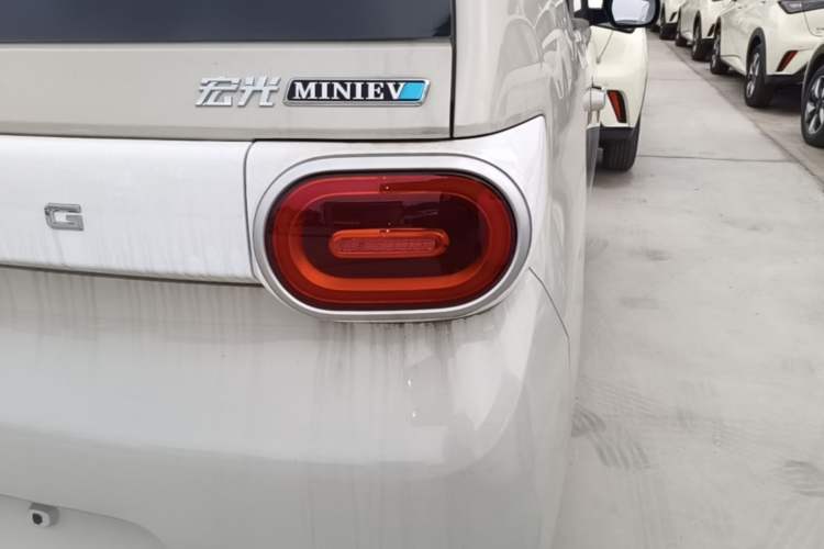 Used Wuling Hongguang MINIEV 2024 3rd Generation 215km Youth Edition Right Rear Taillight