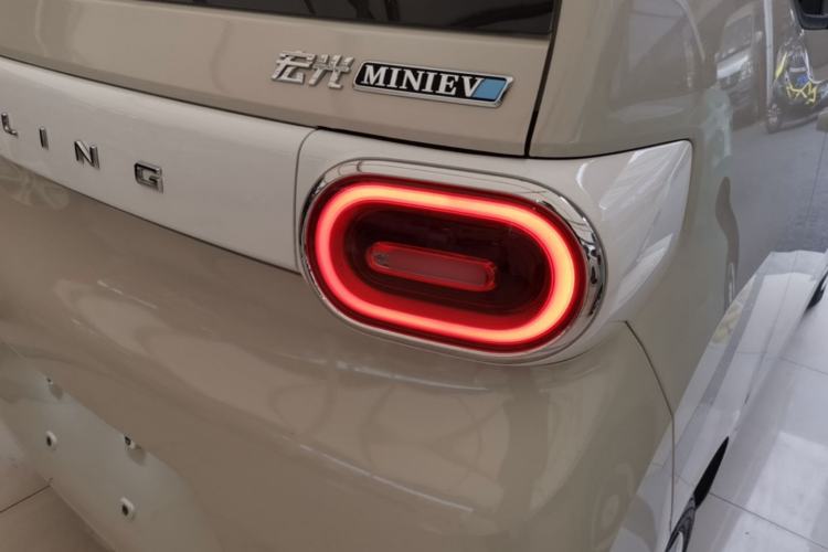 Used Wuling Hongguang MINIEV 2024 3rd Generation 215km Youth Edition Right Rear Taillight