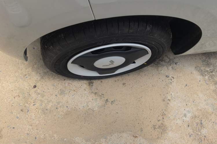 Used Wuling Hongguang MINIEV 2024 3rd Generation 215km Youth Edition Right Rear Wheel Hub