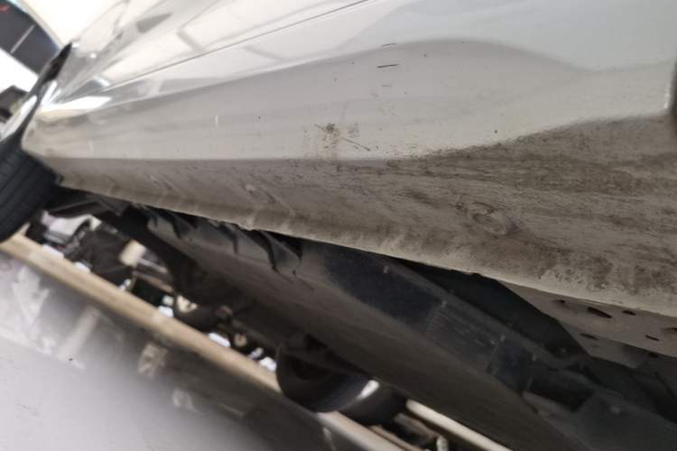 Used Wuling Hongguang MINIEV 2024 3rd Generation 215km Youth Edition Right Side Sill