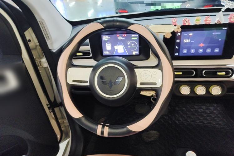 Used Wuling Hongguang MINIEV 2024 3rd Generation 170 km Steering Wheel