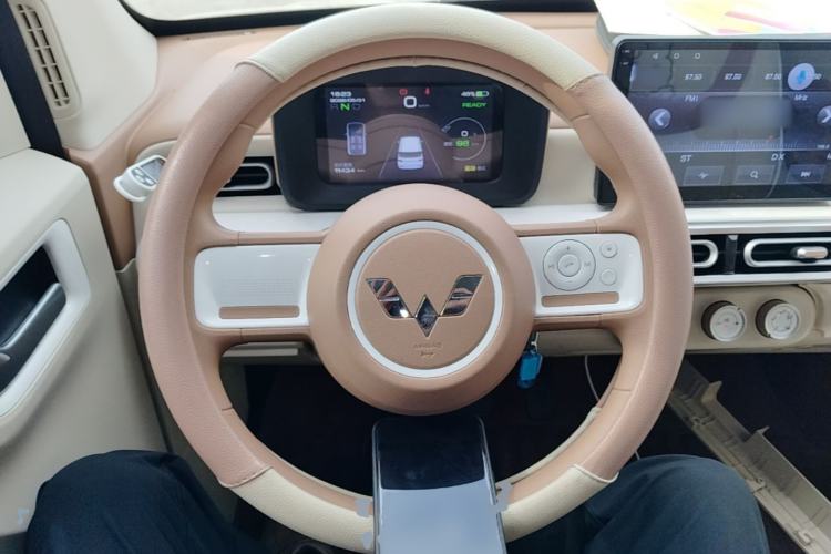 Used Wuling Hongguang MINIEV 2024 3rd Generation 215km Youth Edition Steering Wheel
