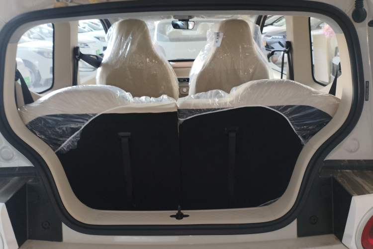 Used Wuling Hongguang MINIEV 2024 3rd Generation 215km Youth Edition Trunk