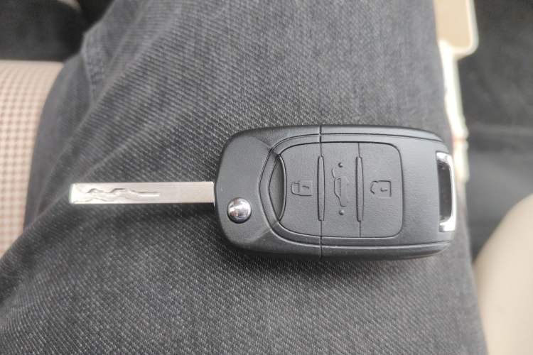 Used Wuling Hongguang MINIEV 2024 3rd Generation 215km Youth Edition Vehicle Key