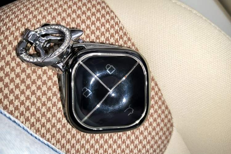 Used Wuling Hongguang MINIEV 2024 3rd Generation 215km Youth Edition Vehicle Key