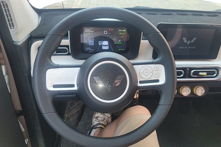 Used Wuling Hongguang MINIEV 2024 3rd Generation 215km Advanced Version Steering Wheel