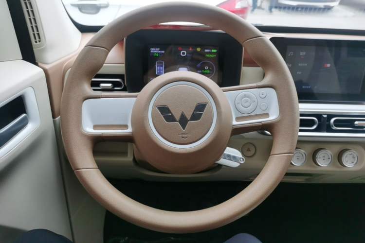 Used Wuling Hongguang MINIEV 2024 3rd Generation 170 km Steering Wheel