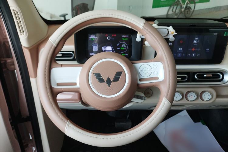 Used Wuling Hongguang MINIEV 2024 3rd Generation 215km Advanced Version Steering Wheel