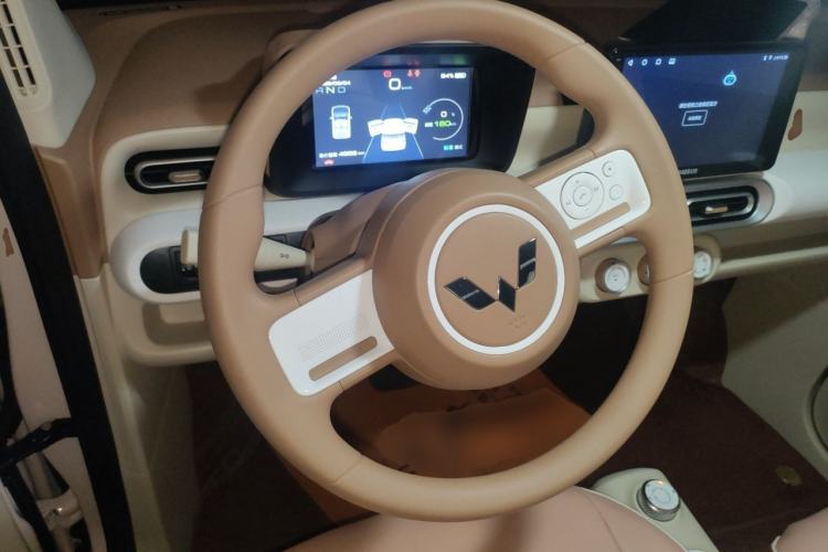 Used Wuling Hongguang MINIEV 2024 3rd Generation 215km Youth Edition Steering Wheel