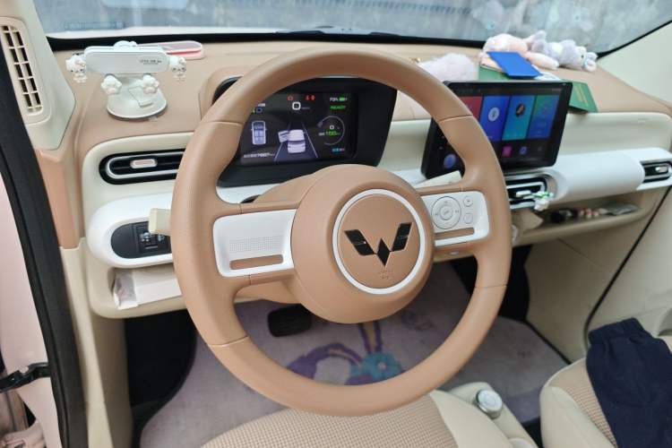 Used Wuling Hongguang MINIEV 2024 3rd Generation 215km Youth Edition Steering Wheel