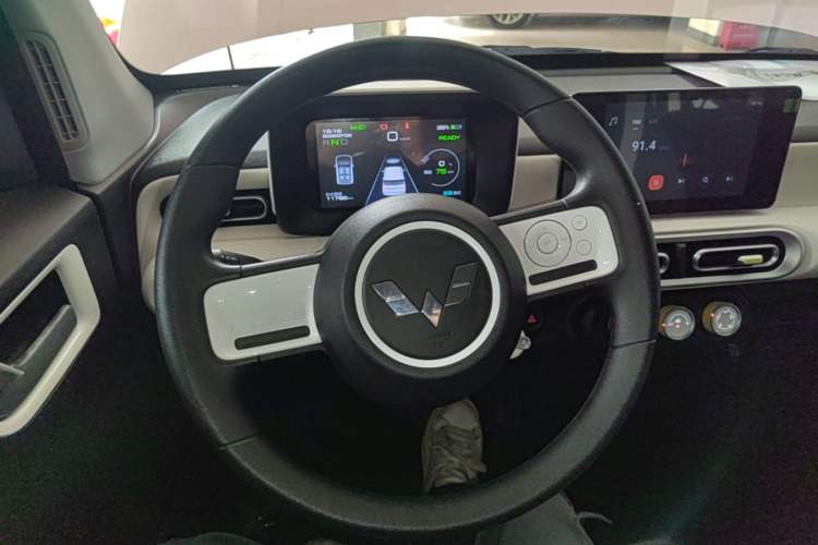 Used Wuling Hongguang MINIEV 2024 3rd Generation 215km Advanced Version Steering Wheel
