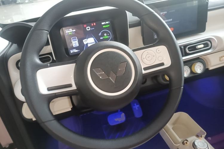 Used Wuling Hongguang MINIEV 2024 3rd Generation 170 km Steering Wheel
