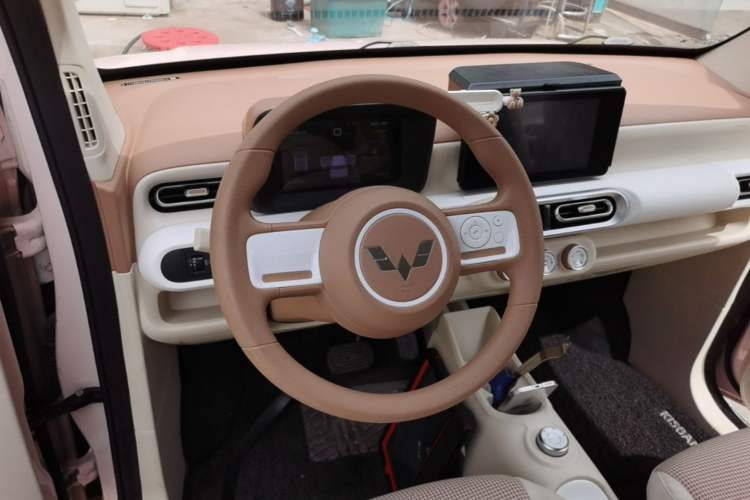 Used Wuling Hongguang MINIEV 2024 3rd Generation 215km Advanced Version Steering Wheel