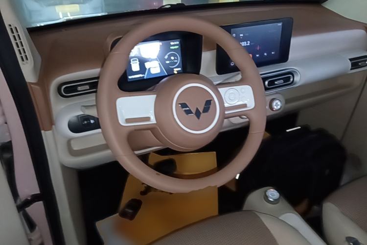 Used Wuling Hongguang MINIEV 2024 3rd Generation 215km Advanced Version Steering Wheel