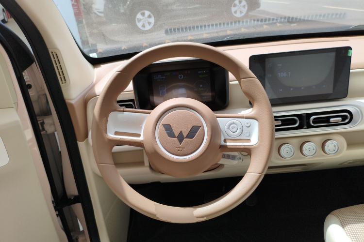 Used Wuling Hongguang MINIEV 2024 3rd Generation 215km Advanced Version Steering Wheel