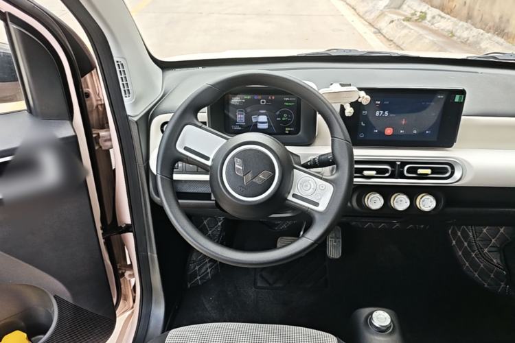 Used Wuling Hongguang MINIEV 2024 3rd Generation 215km Advanced Version Steering Wheel