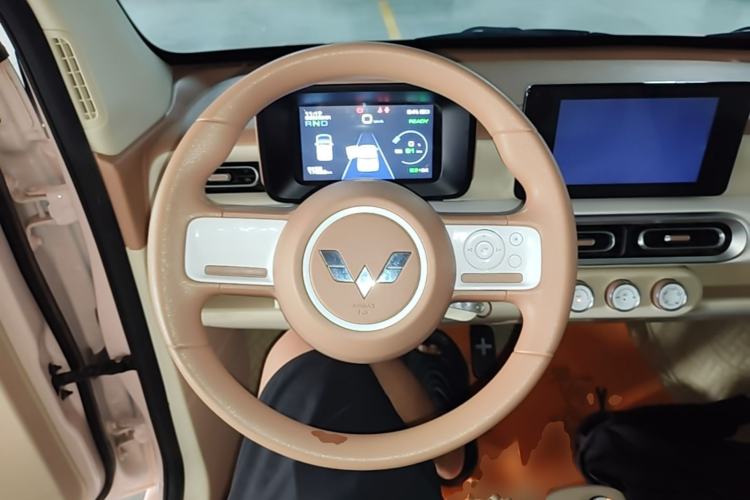 Used Wuling Hongguang MINIEV 2024 3rd Generation 170 km Steering Wheel
