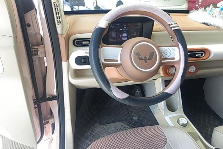 Used Wuling Hongguang MINIEV 2024 Third Generation 120 km Steering Wheel