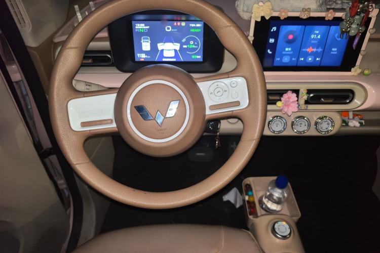 Used Wuling Hongguang MINIEV 2024 3rd Generation 170 km Steering Wheel