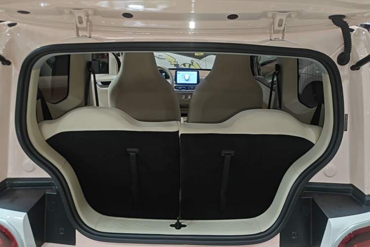 Used Wuling Hongguang MINIEV 2024 3rd Generation 215km Youth Edition Trunk