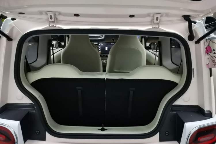 Used Wuling Hongguang MINIEV 2024 3rd Generation 215km Advanced Version Trunk