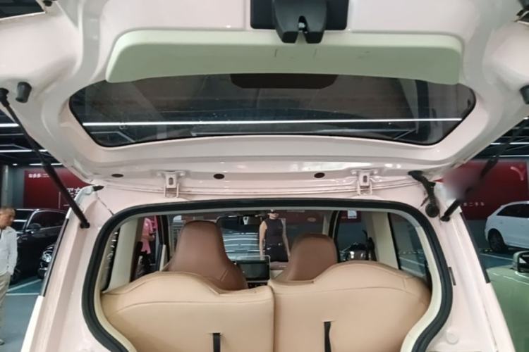 Used Wuling Hongguang MINIEV 2024 3rd Generation 215km Advanced Version Trunk