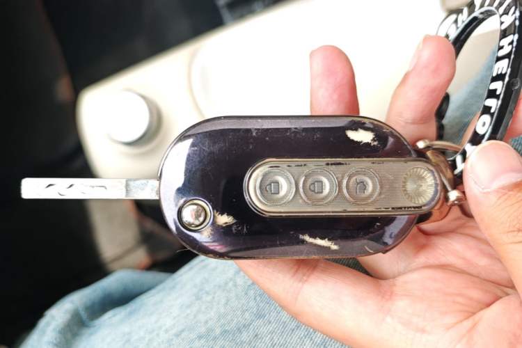 Used Wuling Hongguang MINIEV 2024 3rd Generation 215km Advanced Version Vehicle Key