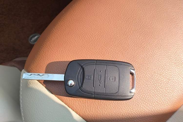 Used Wuling Hongguang MINIEV 2024 3rd Generation 215km Youth Edition Vehicle Key