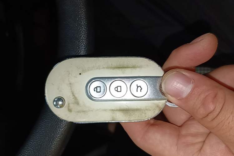 Used Wuling Hongguang MINIEV 2024 3rd Generation 215km Advanced Version Vehicle Key