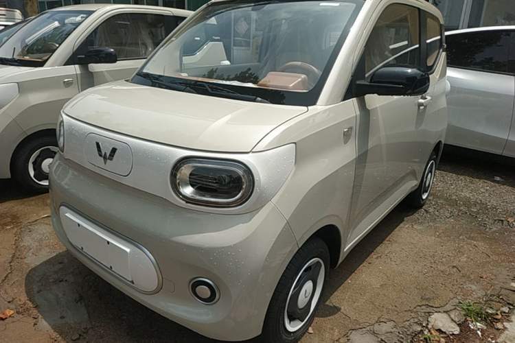 Used Wuling Hongguang MINIEV 2024 3rd Generation 215km Youth Edition Guazi used car, China used car export, Used car for sale, Used  cars, Cheapest cars for sale