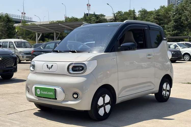 Used Wuling Hongguang MINIEV 2024 3rd Generation 215km Advanced Version Guazi used car, China used car export, Used car for sale, Used  cars, Cheapest cars for sale