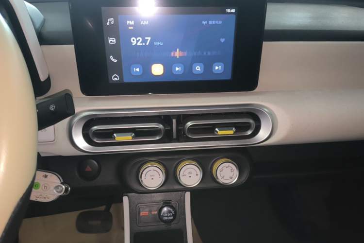 Used Wuling Hongguang MINIEV 2024 3rd Generation 170 km Audio And AC Panel
