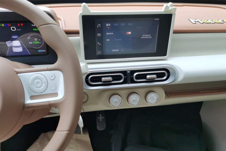 Used Wuling Hongguang MINIEV 2024 3rd Generation 215km Advanced Version Audio And AC Panel