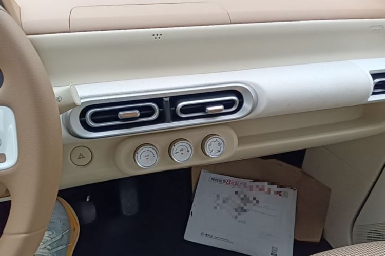 Used Wuling Hongguang MINIEV 2024 3rd Generation 215km Youth Edition Audio And AC Panel