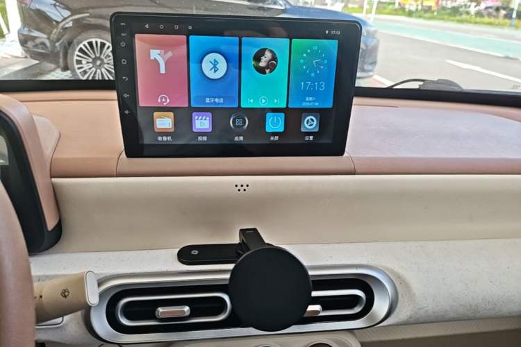 Used Wuling Hongguang MINIEV 2024 3rd Generation 215km Youth Edition Audio And AC Panel