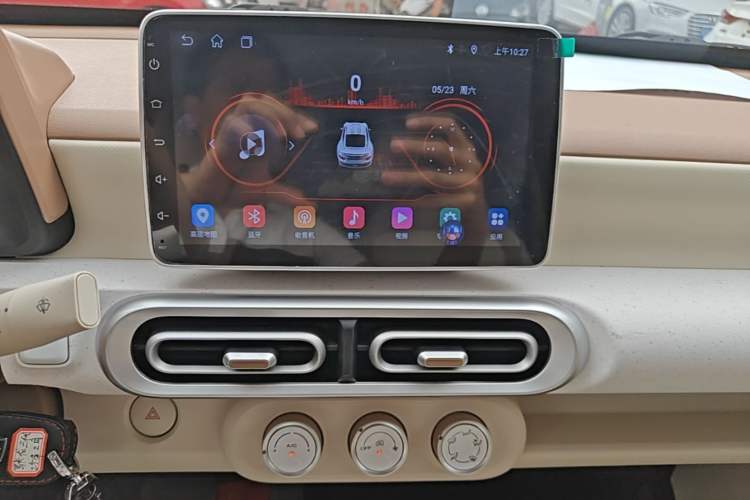 Used Wuling Hongguang MINIEV 2024 3rd Generation 215km Youth Edition Audio And AC Panel