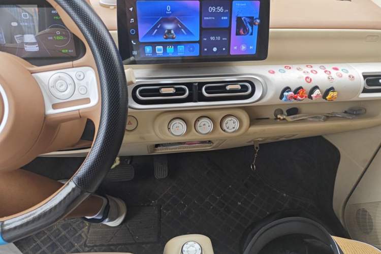 Used Wuling Hongguang MINIEV 2024 3rd Generation 215km Youth Edition Audio And AC Panel