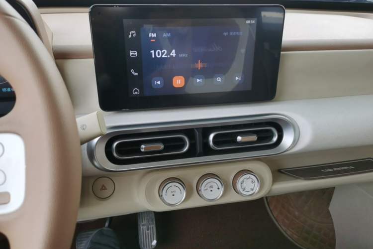 Used Wuling Hongguang MINIEV 2024 3rd Generation 215km Advanced Version Audio And AC Panel