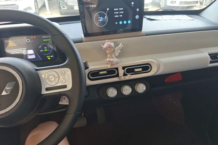 Used Wuling Hongguang MINIEV 2024 3rd Generation 215km Youth Edition Audio And AC Panel